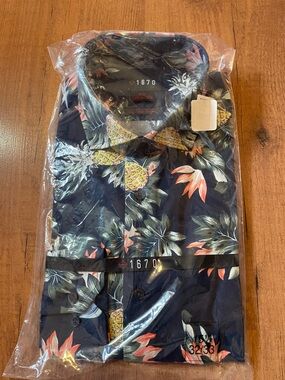 1670 Navy Tropical Pineapple Button-Up Shirt